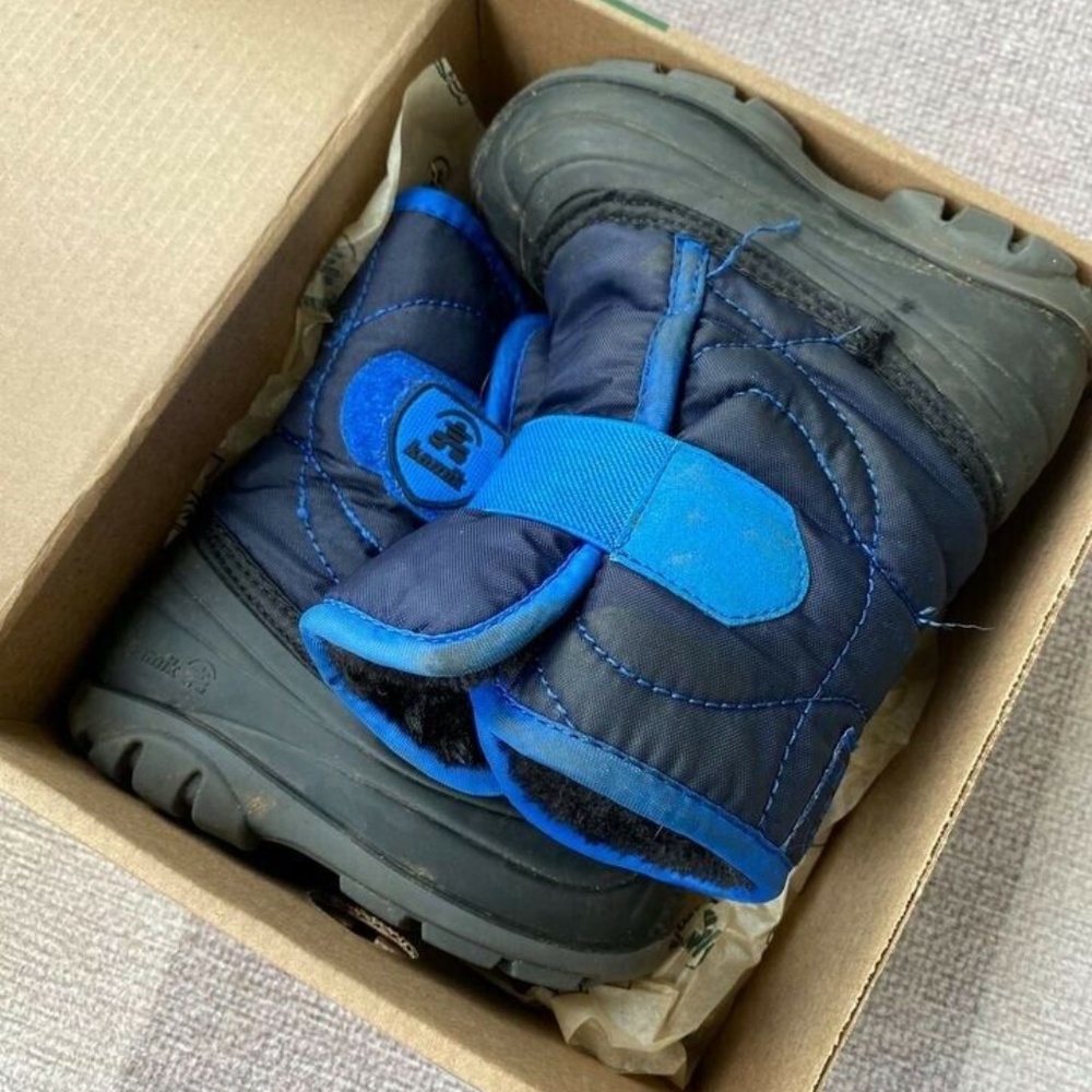 Sold: Kamik Snowbug toddler boot (size 6)
